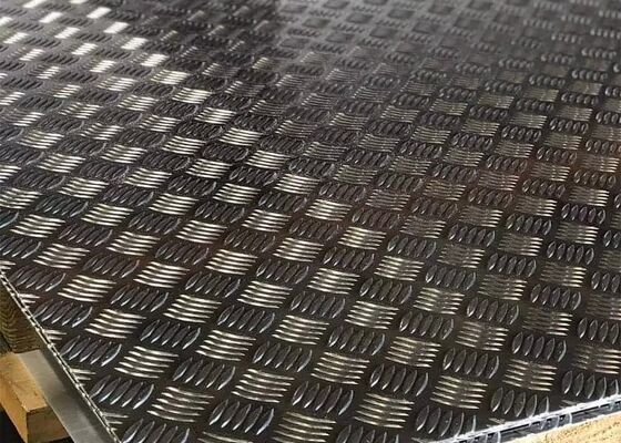 닦은 엠보싱된 알루미늄 디딤 판 패널 3003 6061 T6 8 밀리미터 6 밀리미터